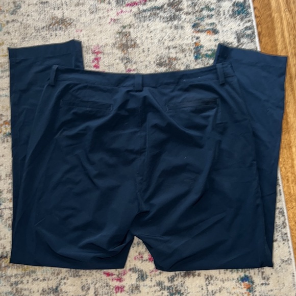 Vineyard Vines Navy Pants, 38x32 - Picture 3 of 3